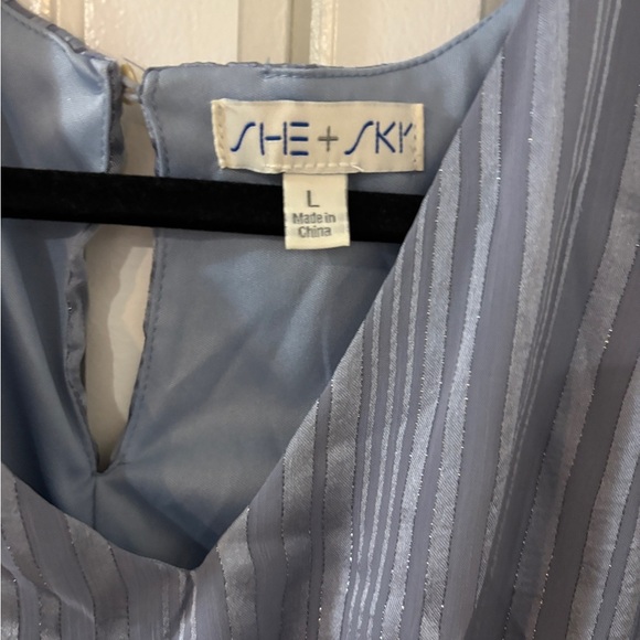 She + Sky Light Blue V-Neck Blouse - Picture 3 of 5